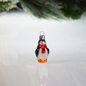 Pingwinek z czerwonym szaliczkiem 6cm/1szt