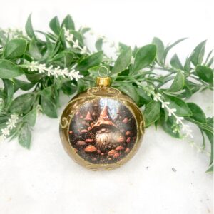 Leśny medalion 1szt. – skrzat z muchomorami  [10cm]