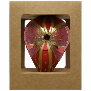 Wyjątkowa szklana bombka w oryginalnym kształcie łezki. Bombka w czerwonym kolorze, który pasować będzie do wielu świątecznych aranżacji. Firma Vitbis stworzyła piękną kolekcję bombek, aby wypełnić i dopasować je do Waszego wnętrza. Dodatkowo bombka ma wysokość 10cm i posiada ręcznie zdobiony wzór. Całość dekoracji została obsypana drobinkami mieniącego się brokatu i ozdobiona perełkami. Bombka została zapakowana w tradycyjne kraftowe pudełko.